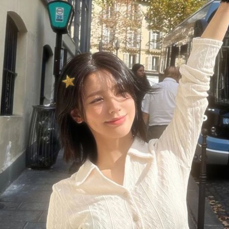 💤eera tweet media