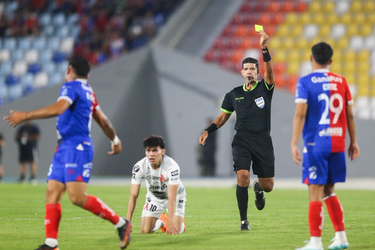 EL GRÁFICO tweet media