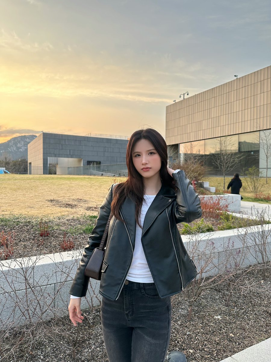 ICHILLIN' tweet media