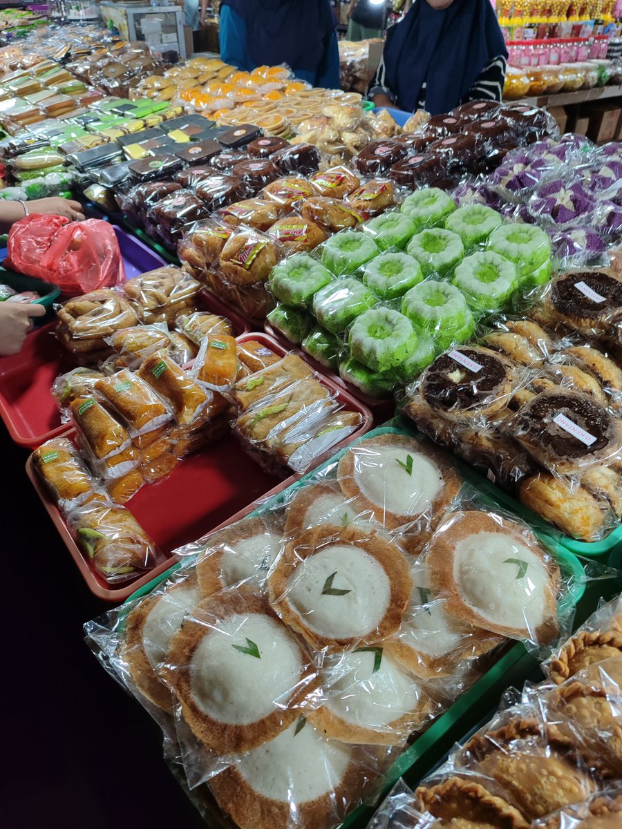 C H I K O tweet media