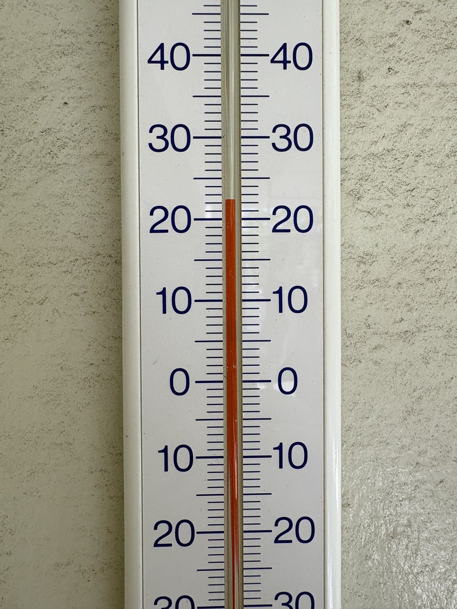 一本杉公園飼育係 tweet media