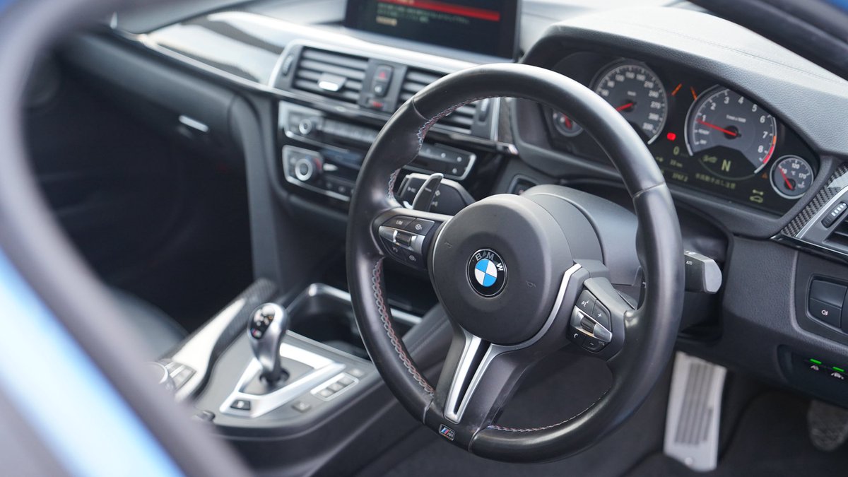tk168_auto's tweet photo. 2018年式 BMW F80 M3セダン コンペティション。走行3.9万km、修復歴なし。KW車高調・アクラポビッチマフラー装着で走りもサウンドも一級品。純正パーツあり。詳細はDMまで。 #車売ります #車買います #BMW #M2 #M3 #M4 #中古車 https://t.co/MFqgkvELfh