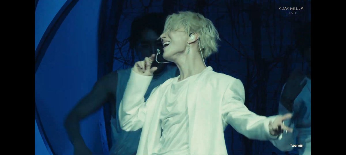 tr_ea_sure's tweet photo. Taemin, 5 palabras: CRACK 

#TAEMCHELLA

#태민 #TAEMIN
#COACHELLA #TAEMIN_COACHELLA https://t.co/t7fQ4bB6dA
