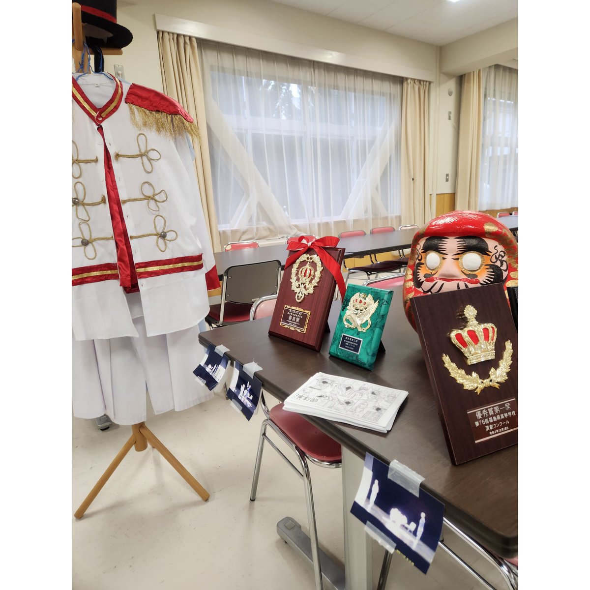 AR_engkb's tweet photo. おはようございます‼
先週の金曜日に新入生歓迎会が行われました！演劇部は寸劇を通して活動の紹介を行いました。
演劇部は週4日(部休日は月曜日 / 大会前は土日活動有り)、南校舎１階会議室で活動しています。初心者&amp;兼部大歓迎‼少しでも興味がある方はぜひ見学に来てください！🎭 https://t.co/dVkXUYA7qc