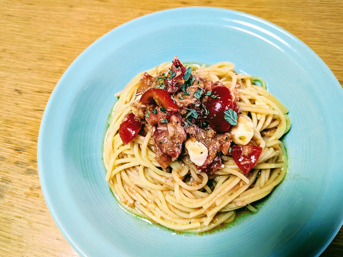 ツナとトマトの冷製パスタ作りましたよ
さぁ召し上がれ