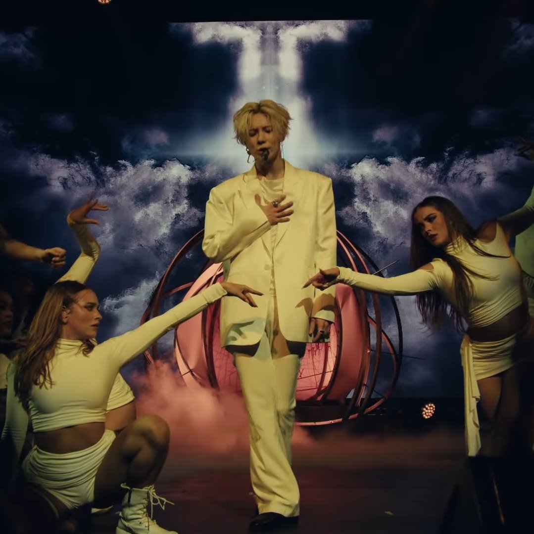 taemin akgae tweet media