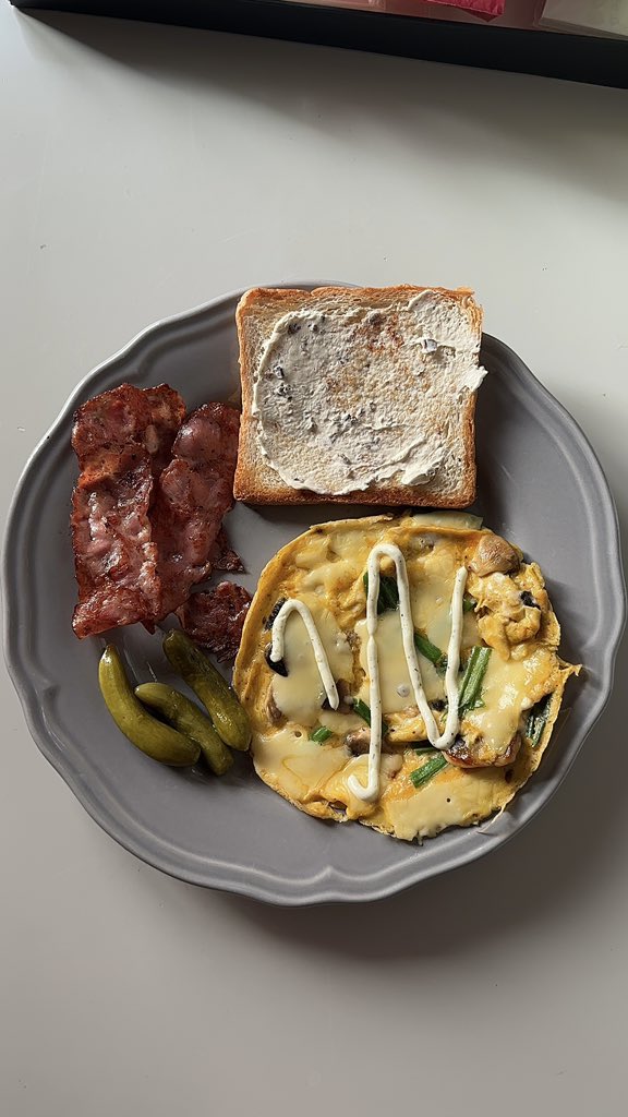 لولو | 🫐 tweet media