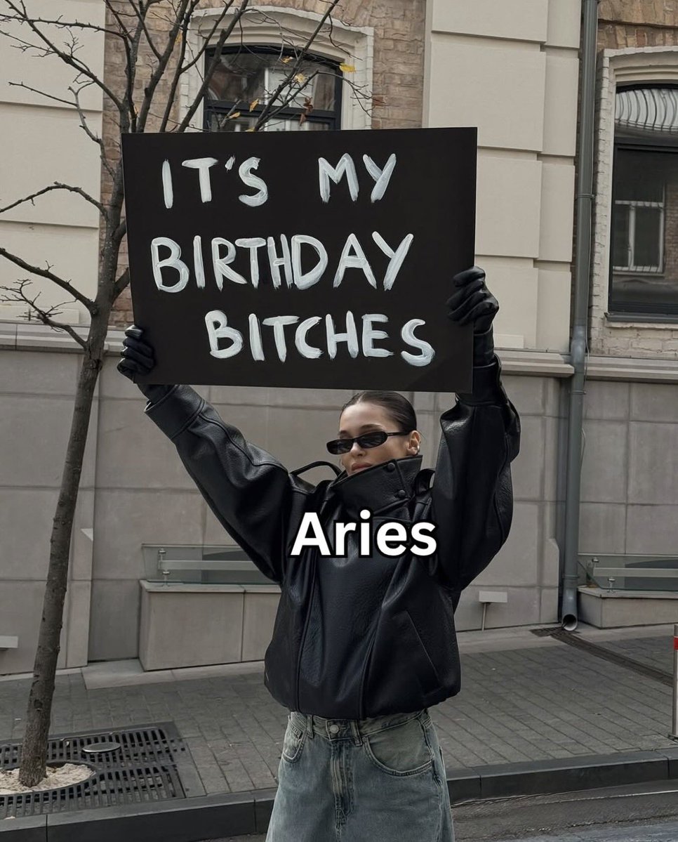 BLONDIE ™️🌟🦋¯\_(ツ)_/¯🦁🩵🤍🩵🙈🙉🙊 tweet media