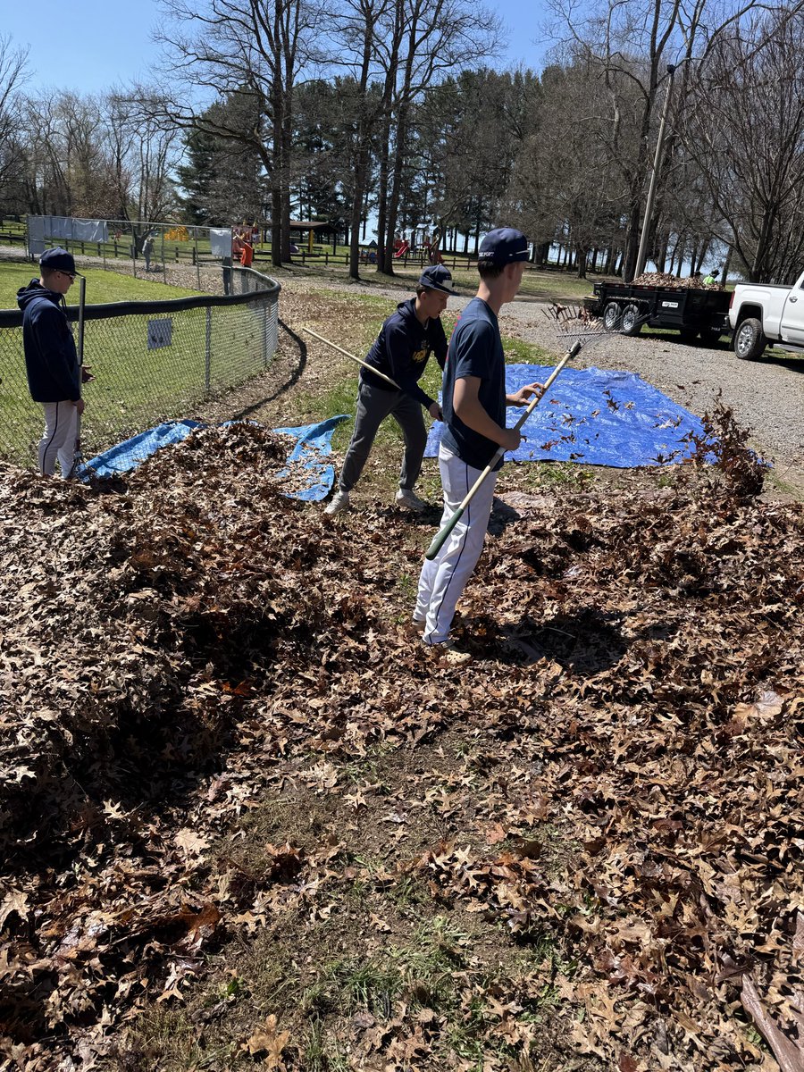 FAHS_Baseball's tweet photo. It was a day to give back to the fields and park that got our boys started . @FASD_Athletics https://t.co/Qa0hR1LPFL