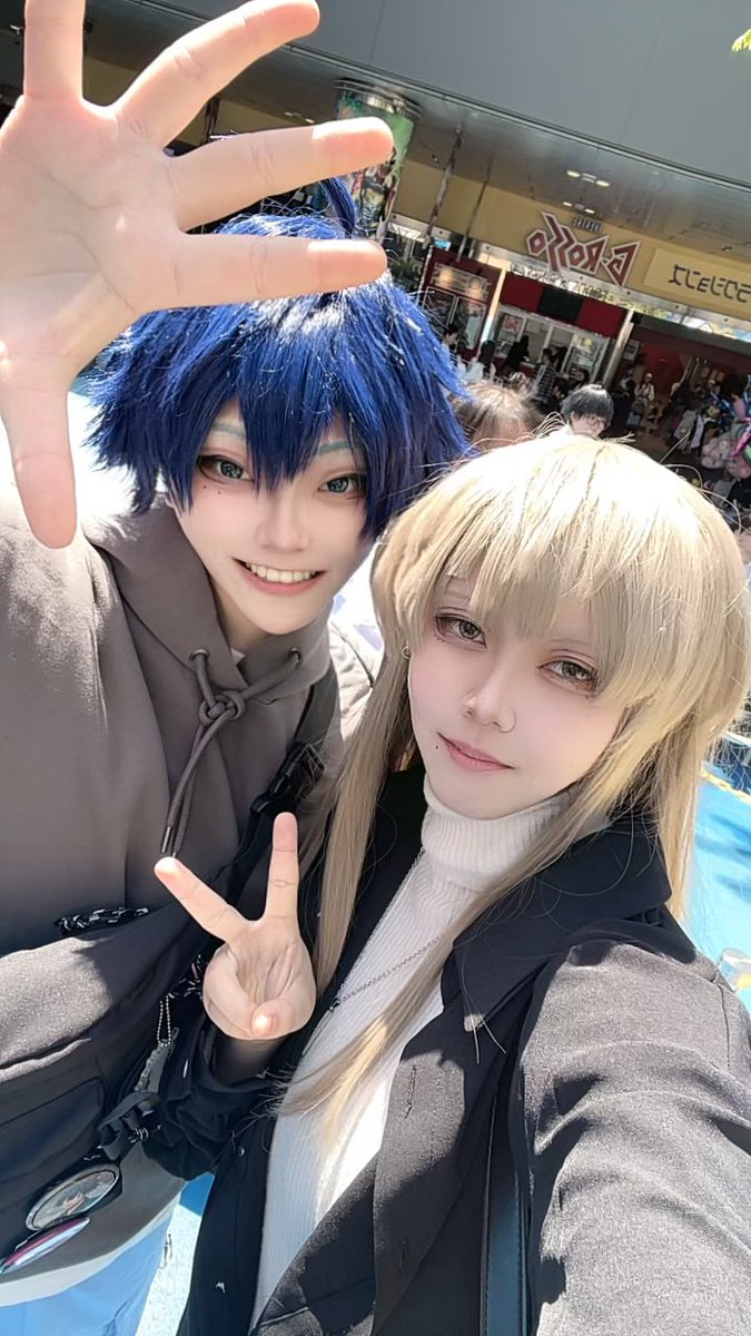 外うろちょろ回る〜💕
そしてご飯食べる〜💕