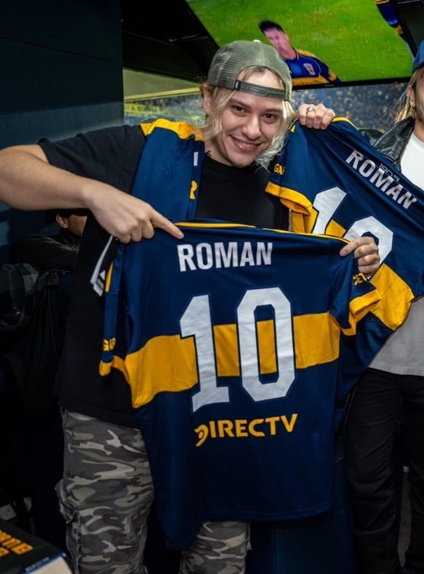 val🇺🇾 tweet media