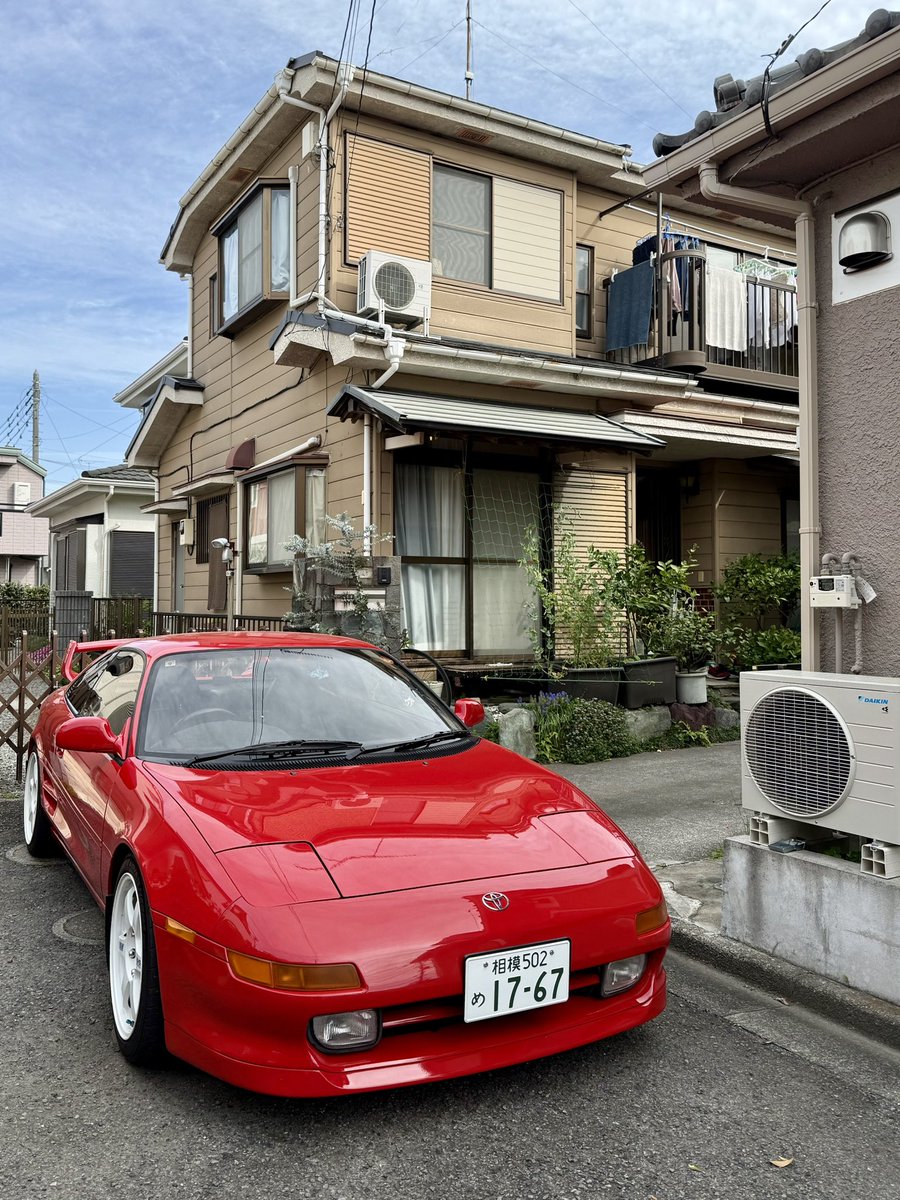 Z1208M84FS's tweet photo. #sw20
#mr2
#愛車納車記念日
#TOYOTA
#ガレージアール三郷店
愛車がうちにきて丁度1年経ちました！
これからと各地の名所や景色へ赴き、沢山の思い出を作っていき、最後の最後まで一緒に過ごしていきます。 https://t.co/0KeFIK00Iy