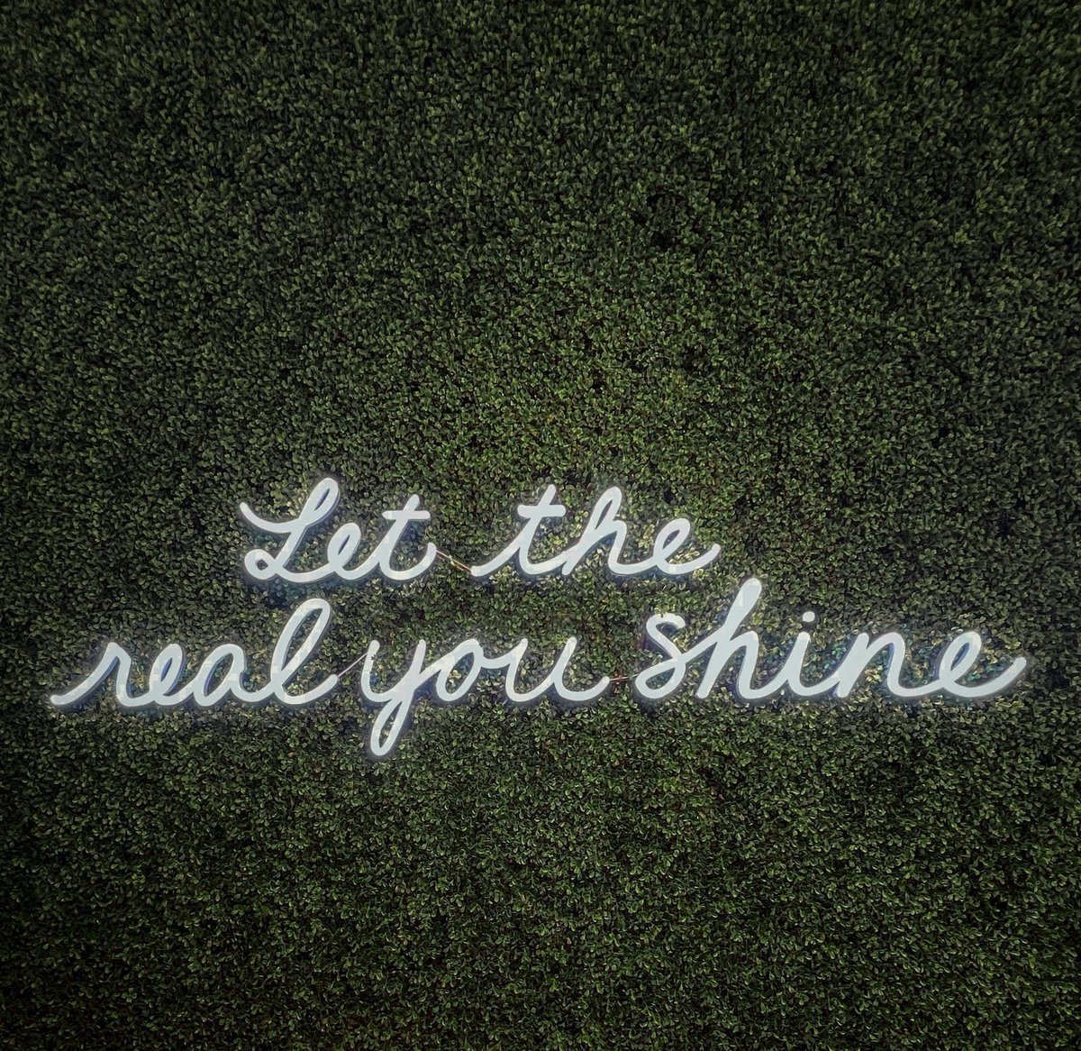 DTNEtiquette's tweet photo. It is worth it, you are worth it...let the real YOU shine! C'mon, don't hold back your sparkle! ~ #DTN #BeYou #BeAuthentic, #Go4It https://t.co/Sr6yIBaF4o