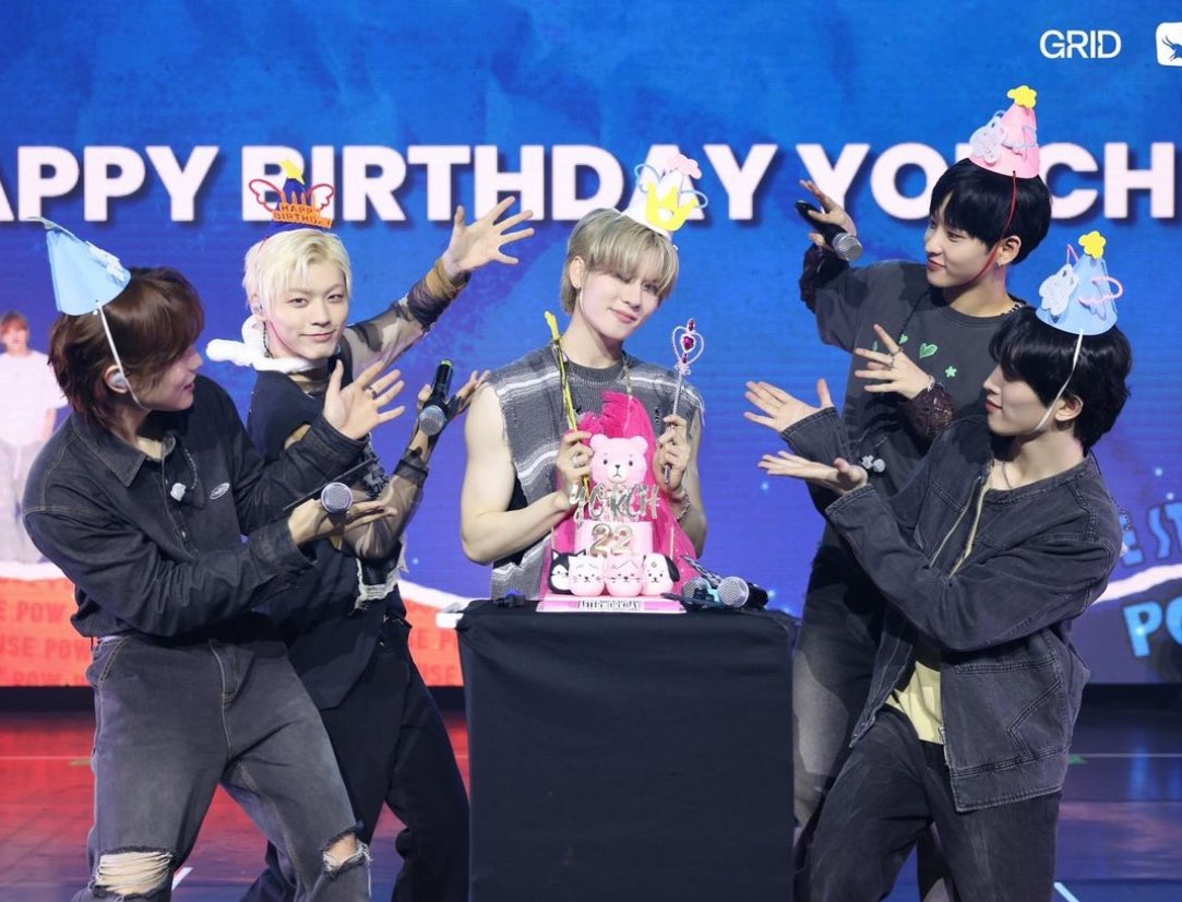 ppnnmarine's tweet image. Yorch hyung bday with POW members 🧸🎂 ’24