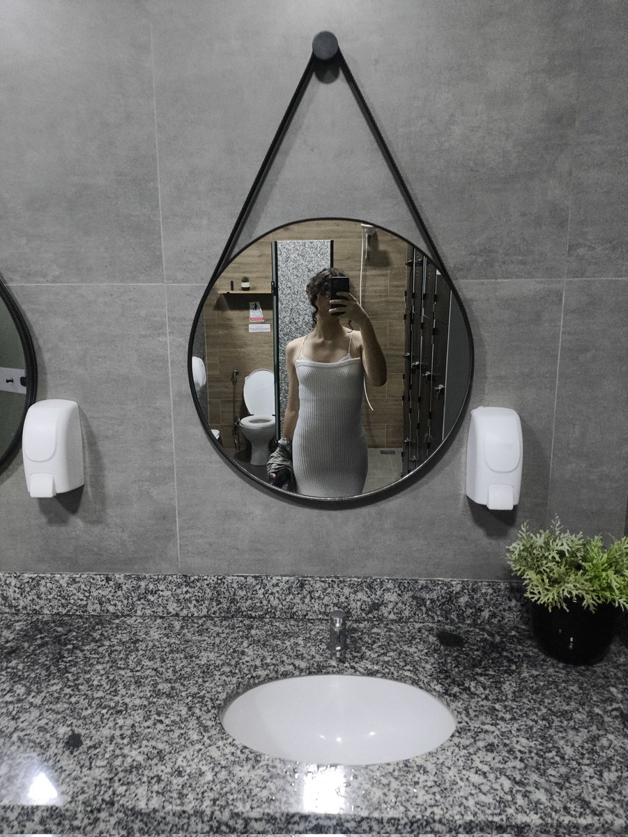 Moon ✧⁠*⁠。 tweet media