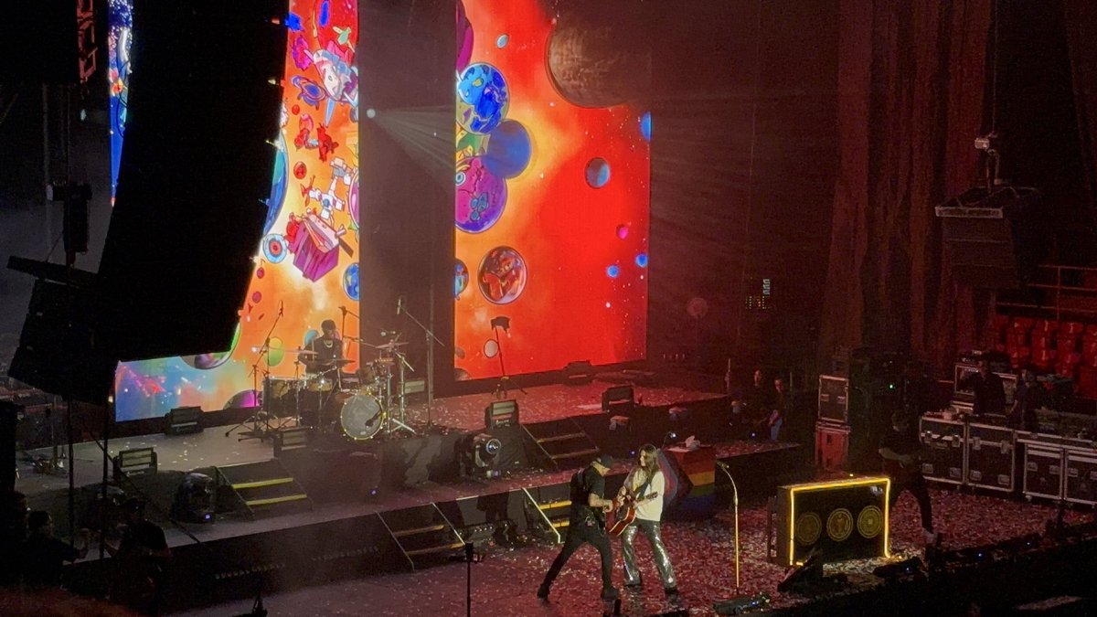 Jennifervrg's tweet photo. #Eldespechotour https://t.co/jGUd780vsg
