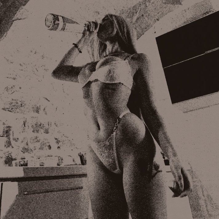 * ‍., ‍ 𝓕𝐄𝐋𝐈𝐂𝐈𝐀 ‍ 𝙃ᵃ͟ʳ͟ᵈ͟ʸ ‍ 𓃠 ‍ tweet media