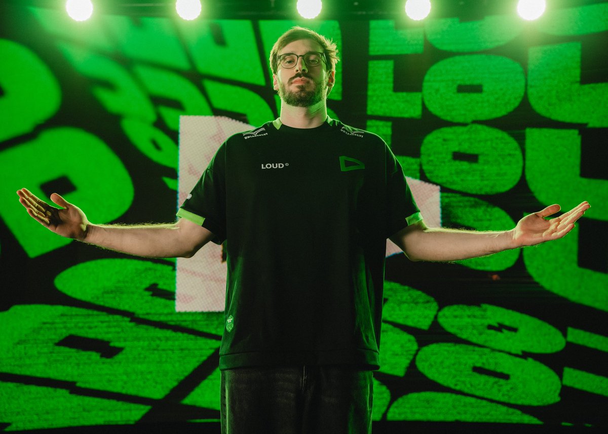 FAZ O LLLLLL CARALHO 
O PAI CHEGOU 
2-1 vs <a href="/Envy/">ENVY</a>, tenho a melhor equipa do mundo e é só o começo 
BORA BORA 🤙🏻#goLOUD