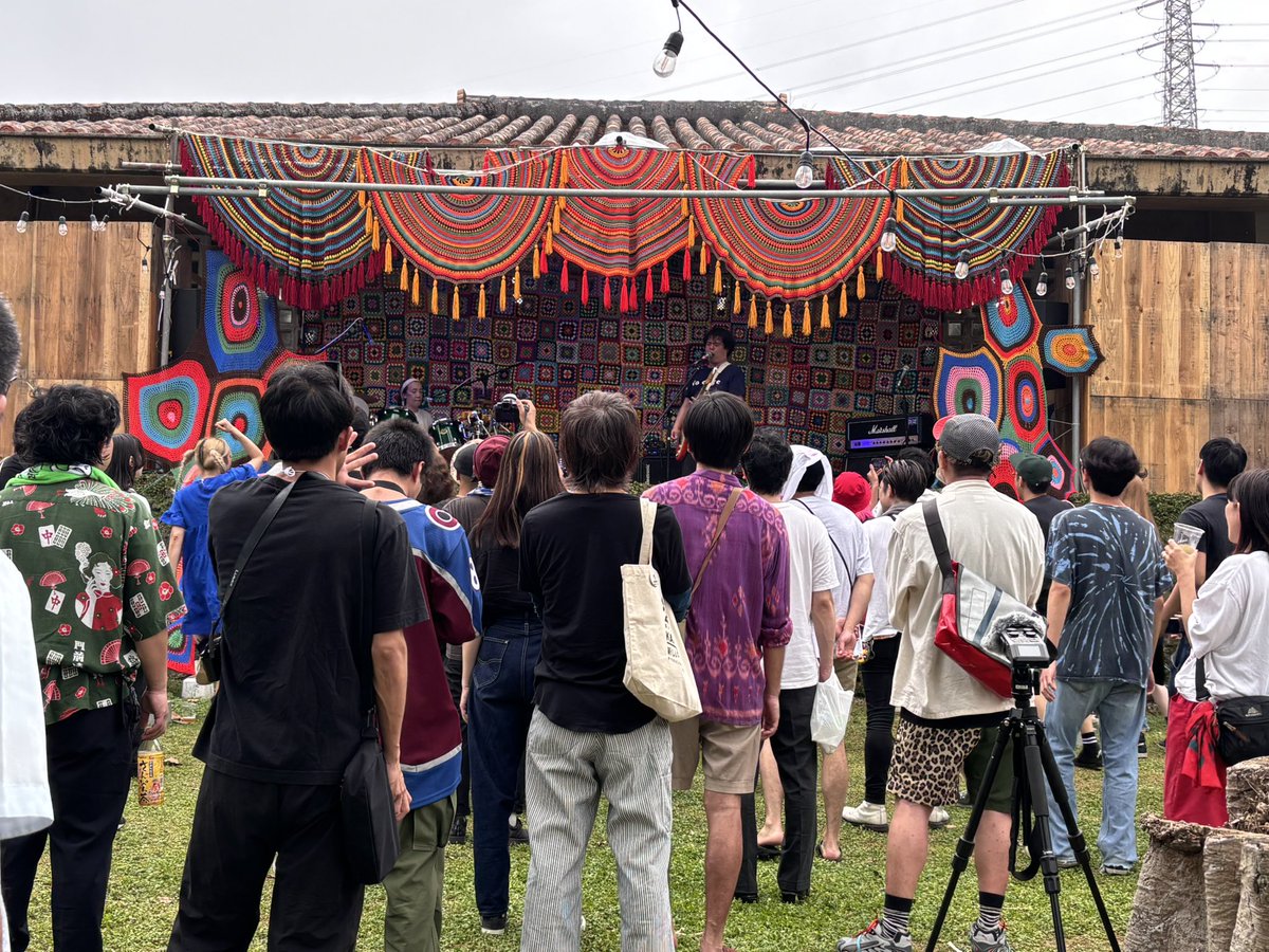 Lips Lips Beaver tweet media