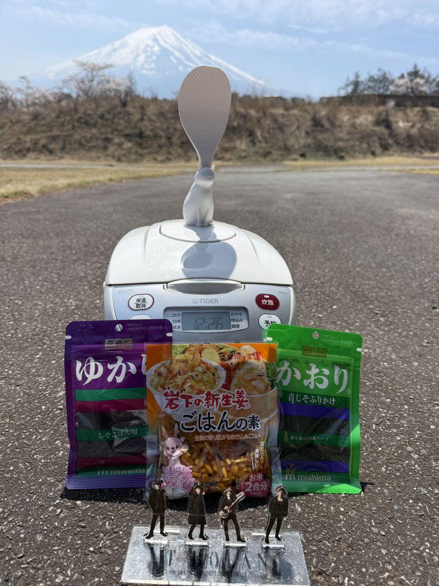 ゆかり tweet media