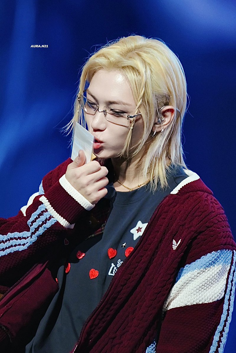 AURA.N21 tweet media