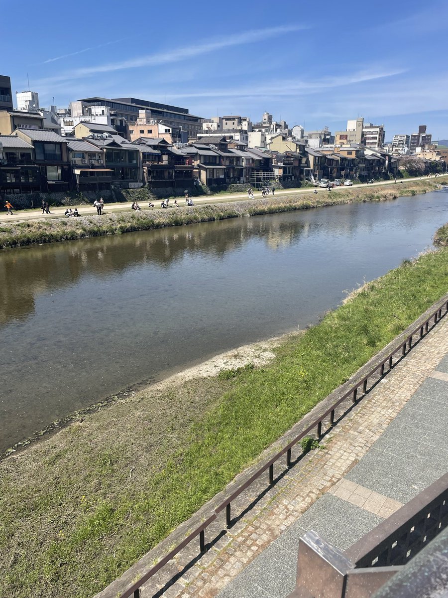 Tomy_ToyFF14's tweet photo. 京都って感じするー！
歩いてるだけでも楽しいけど暑い🫠 https://t.co/XrTORRpMxc