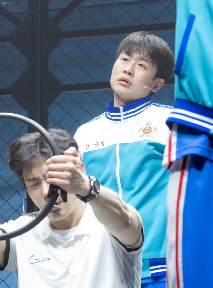 260404 15:00PM 뮤지컬 <전설의 리틀 농구단> 스페셜 커튼콜 ‘바다로 가자’

수현役 #송유택 배우님