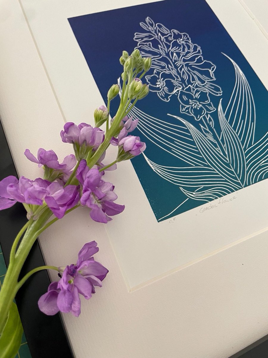 TomilkinaDesign's tweet photo. https://t.co/OlnkVWUOyU #linocut #linocutprint #floral #floral #botanical #art #print #original #originalart #printmaking #printmakingart #handprinted #inktd https://t.co/Undwdop7O1