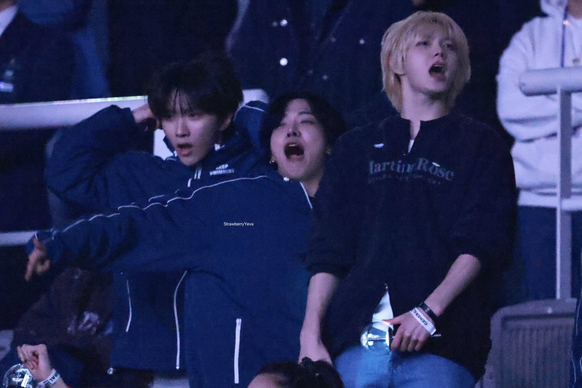 StrawberryYeva tweet media