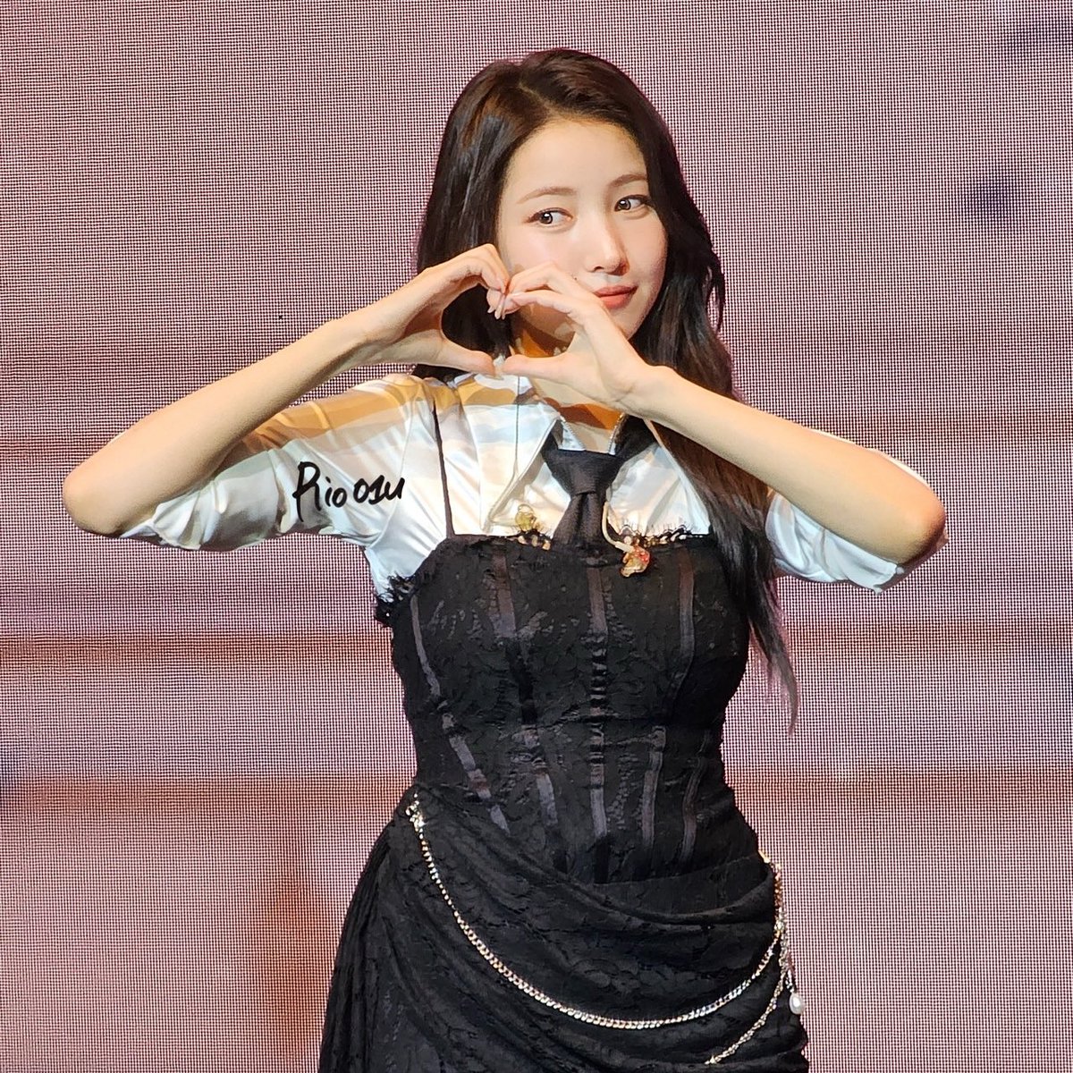 Rio 리오 tweet media