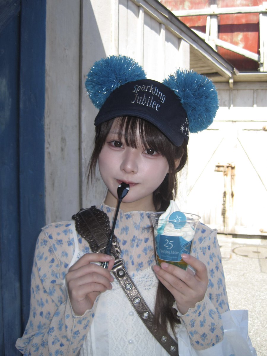 栞麗（しおり） tweet media