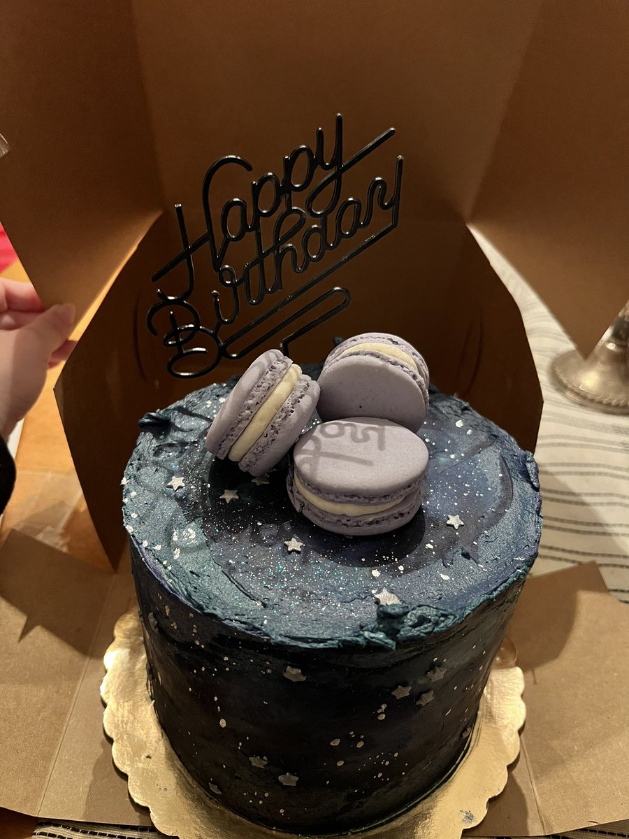 court_cloutier's tweet photo. Galaxy birthday cake 💫🌙✨🌌💜🪐 #AprilBaby #ThirtyFun https://t.co/y0fEFrEWAQ