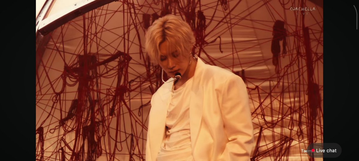 vampire messiah taemin #TAEMCHELLA tweet media