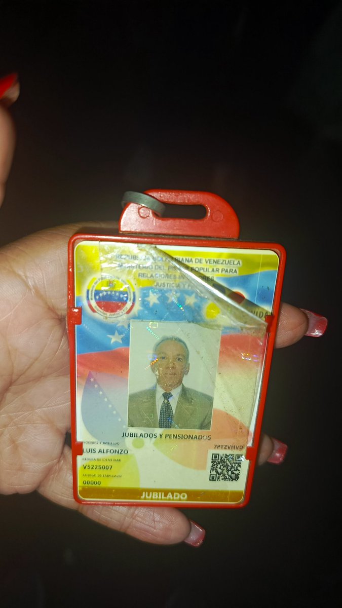 Mary Alvarez tweet media