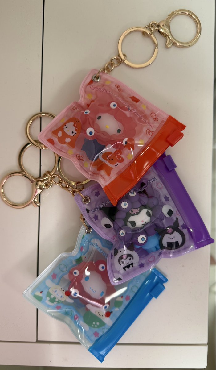 ろきれば tweet media