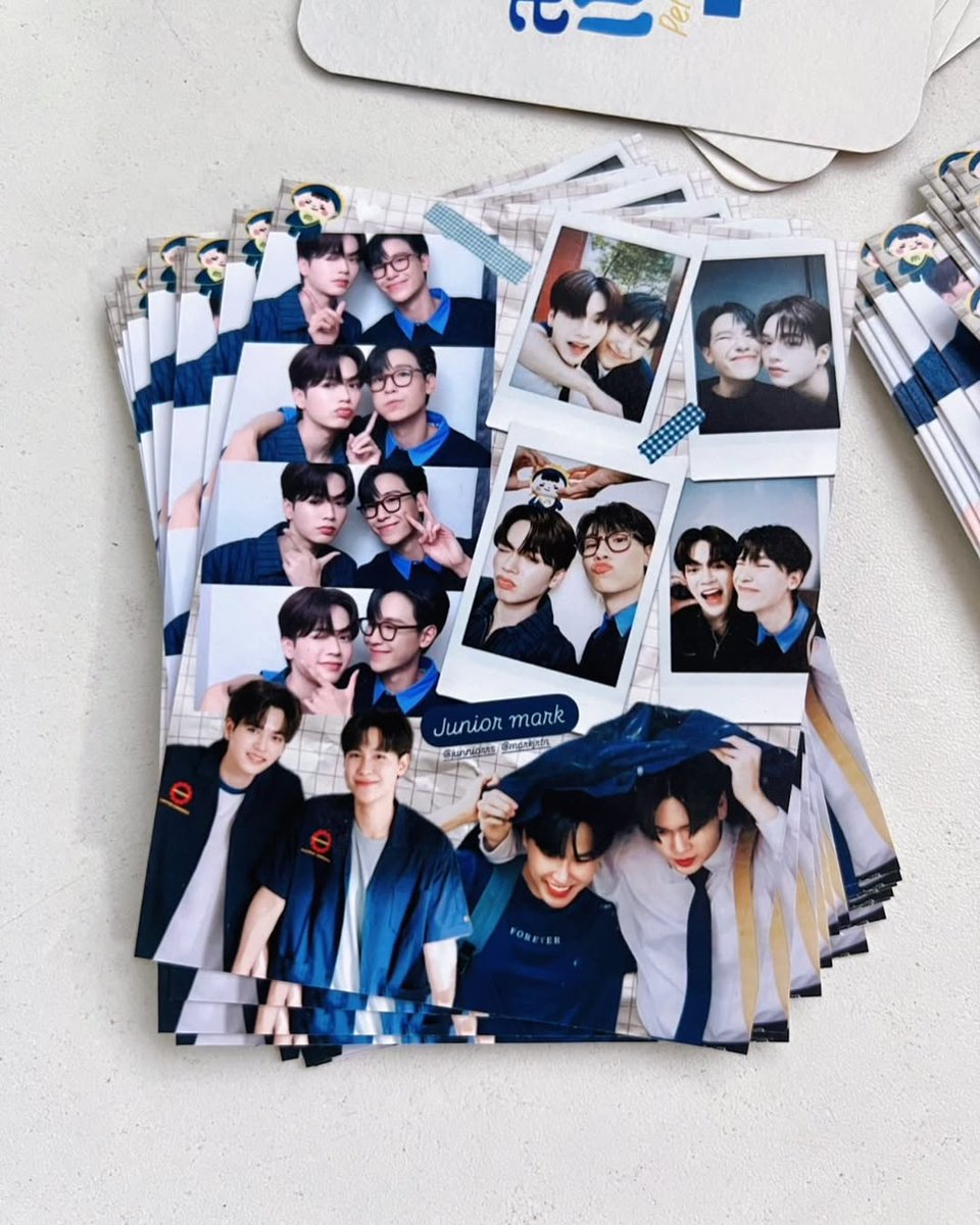 poly.polaroid tweet media