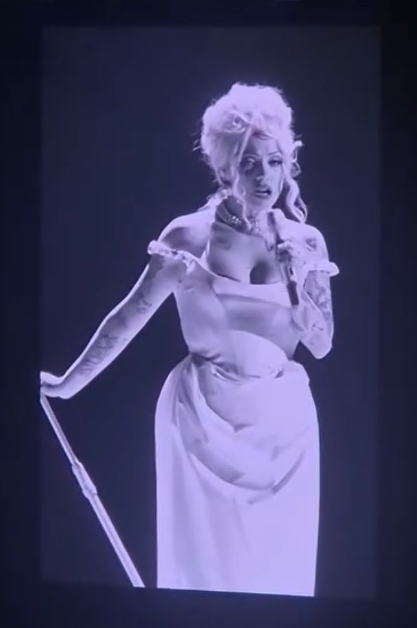 ara ۶ৎ tweet media