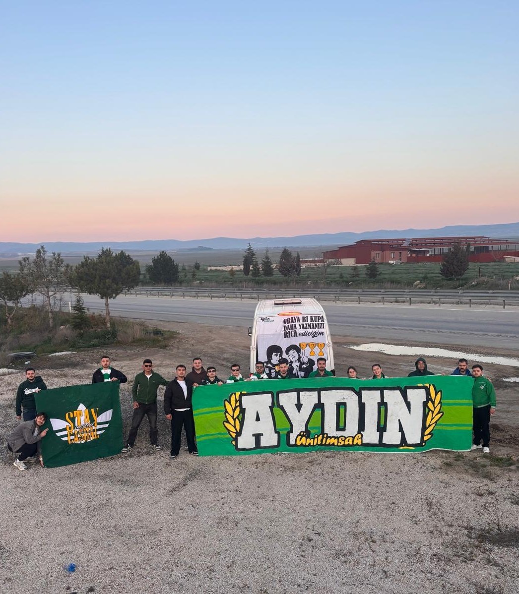 unitimsahaydin's tweet photo. Güneş sana doğar, kalpler sana atar, senin için yaşar Bursasporlular. 

Bursaspor aşkıyla Eskişehir yolundayız 💚🤍 https://t.co/CBvqhJPV4F