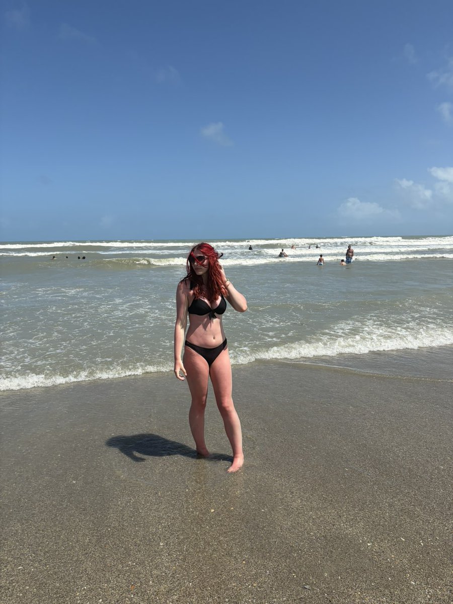 boca_chr's tweet photo. Orlando with my favorite photographer and love of my life @PokeChamp1375 https://t.co/UKQ0i4KmGb