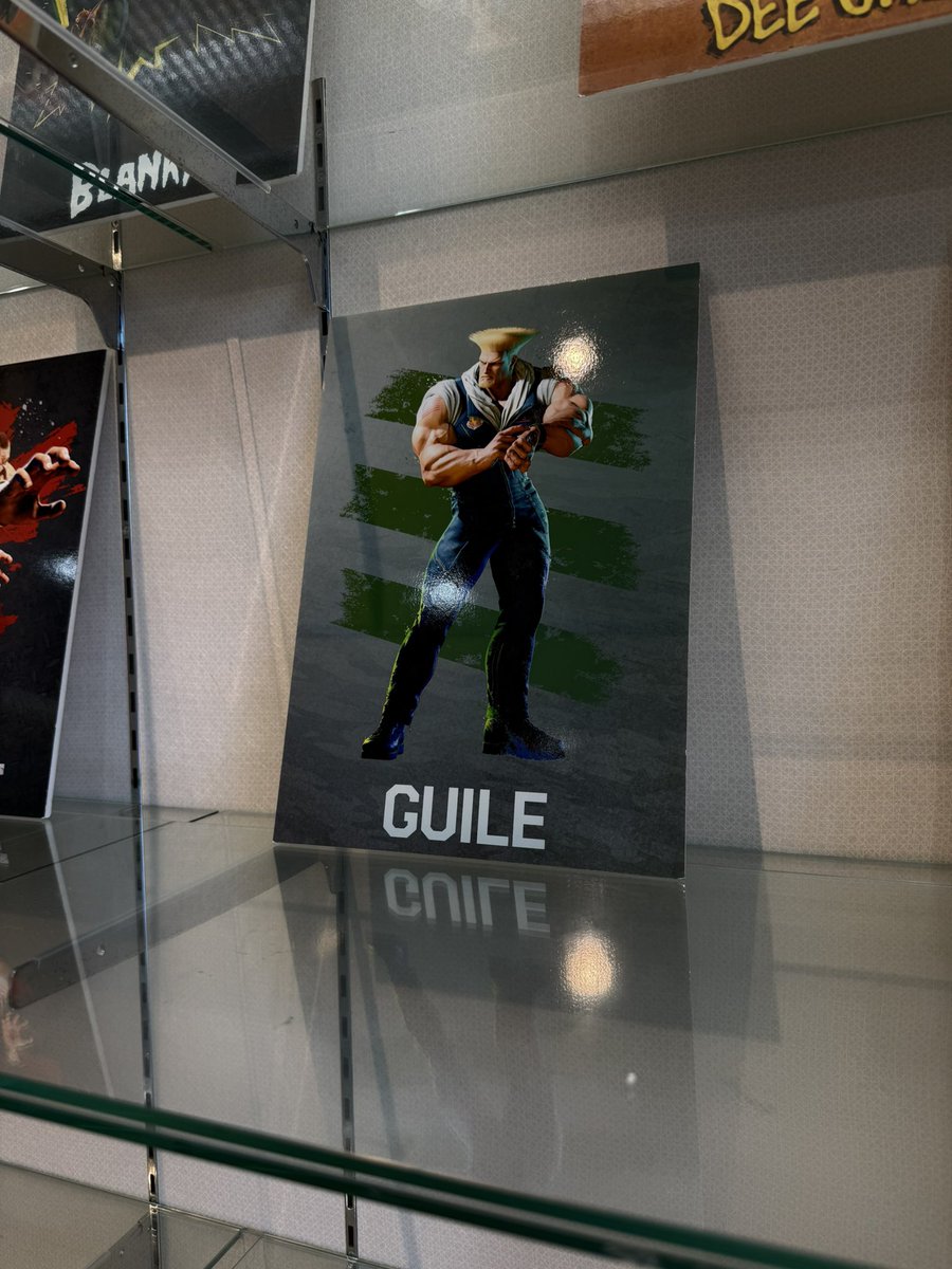 すずロー tweet media