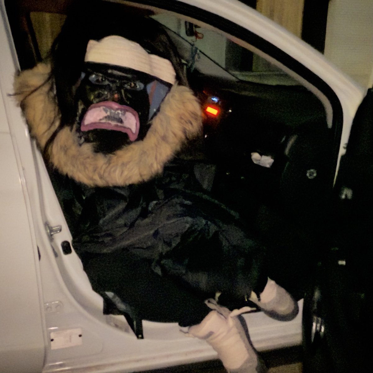 L’homme KY tweet media