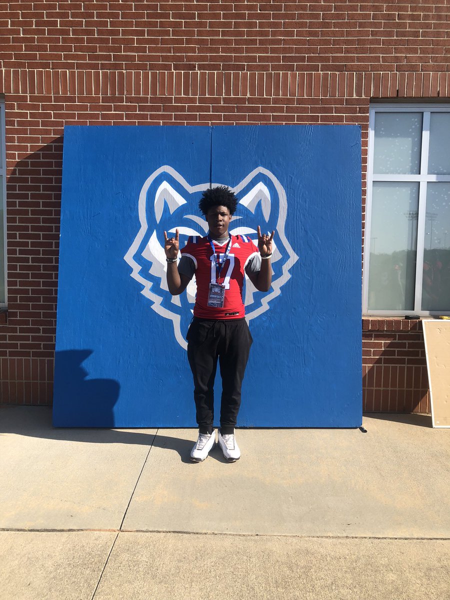 harris_ant29378's tweet photo. Had an amazing time at @UWGFootball spring game today ! ! Learned a lot from coach @TyreeThompson05 and really enjoyed the lessons he gave today ! ! @JMMartin59 @BH_FBRecruiting @BrentSilvia @BHSBengalFB @JamesVeasey14 @chr1stwizzy https://t.co/bGj7M5AmCd