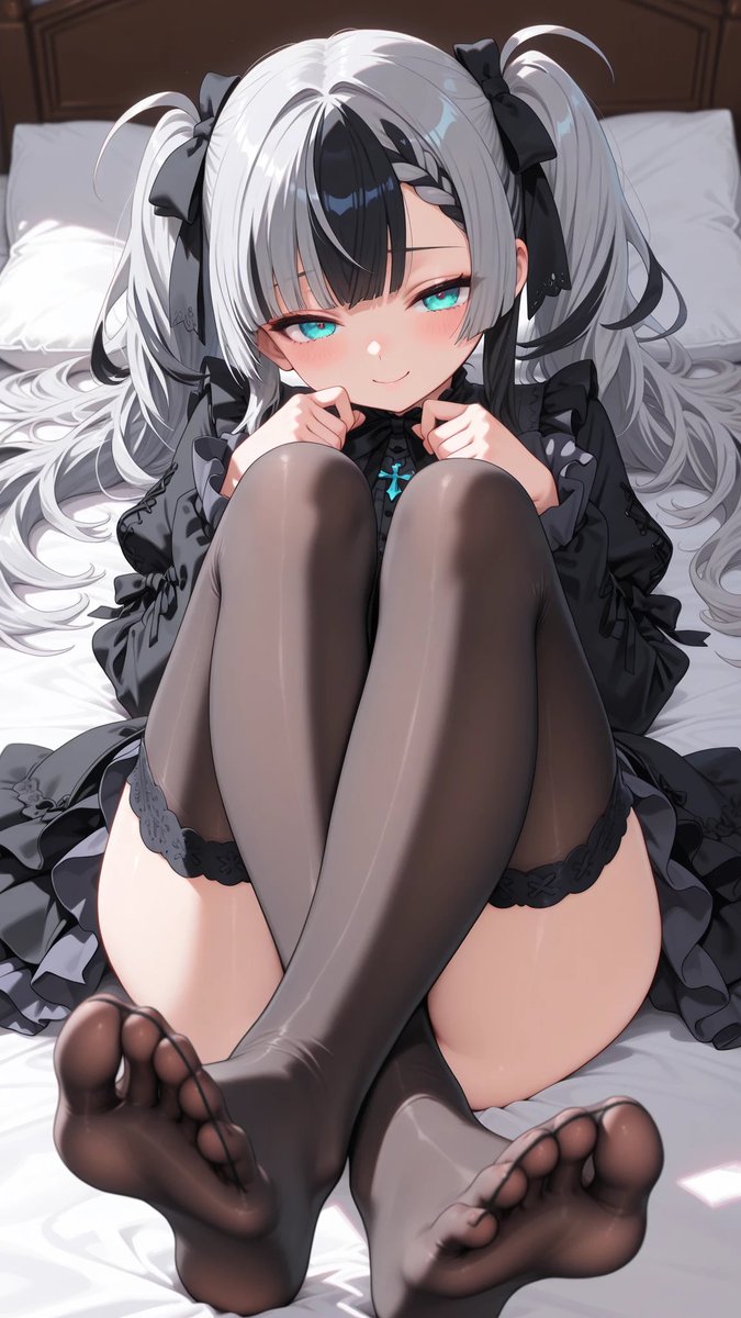 uxiuxi_creator's tweet photo. 黒タイツ、白タイツ、生足、黒ニーソどれが1番好き？🩷
#イラスト #可愛いすぎる https://t.co/v4boUkMDc1