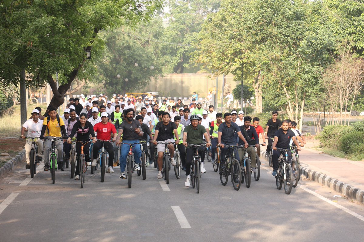 Dr Mansukh Mandaviya tweet media