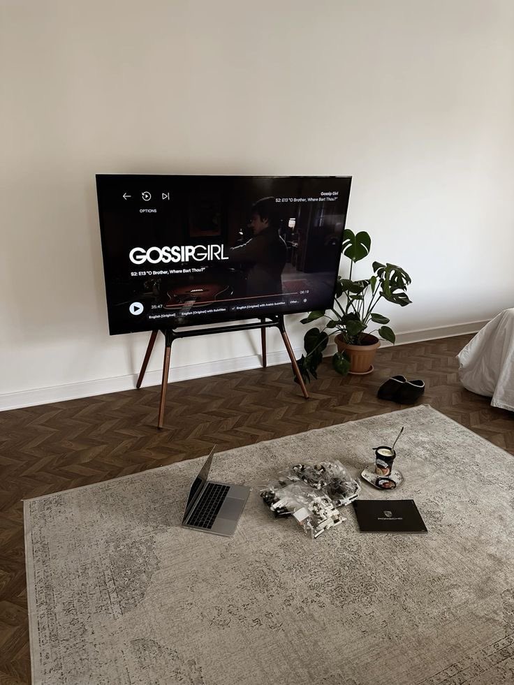 nisshopaholic's tweet photo. TERIMA KASIH WARGA X KALAU TAK MEMANG TAK TAHU BENDA NI WUJUD! 

bagi aku, stand TV rack ni memang sesuai untuk pasangan baru berkahwin. SIMPLE, BUDGET FRIENDLY, SENANG BERGERAK. Ni antara investment paling puas hati setakat ni 💯￼ https://t.co/20YlSQ9vjD