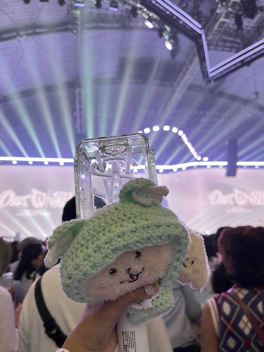 bibi🌳 tweet media