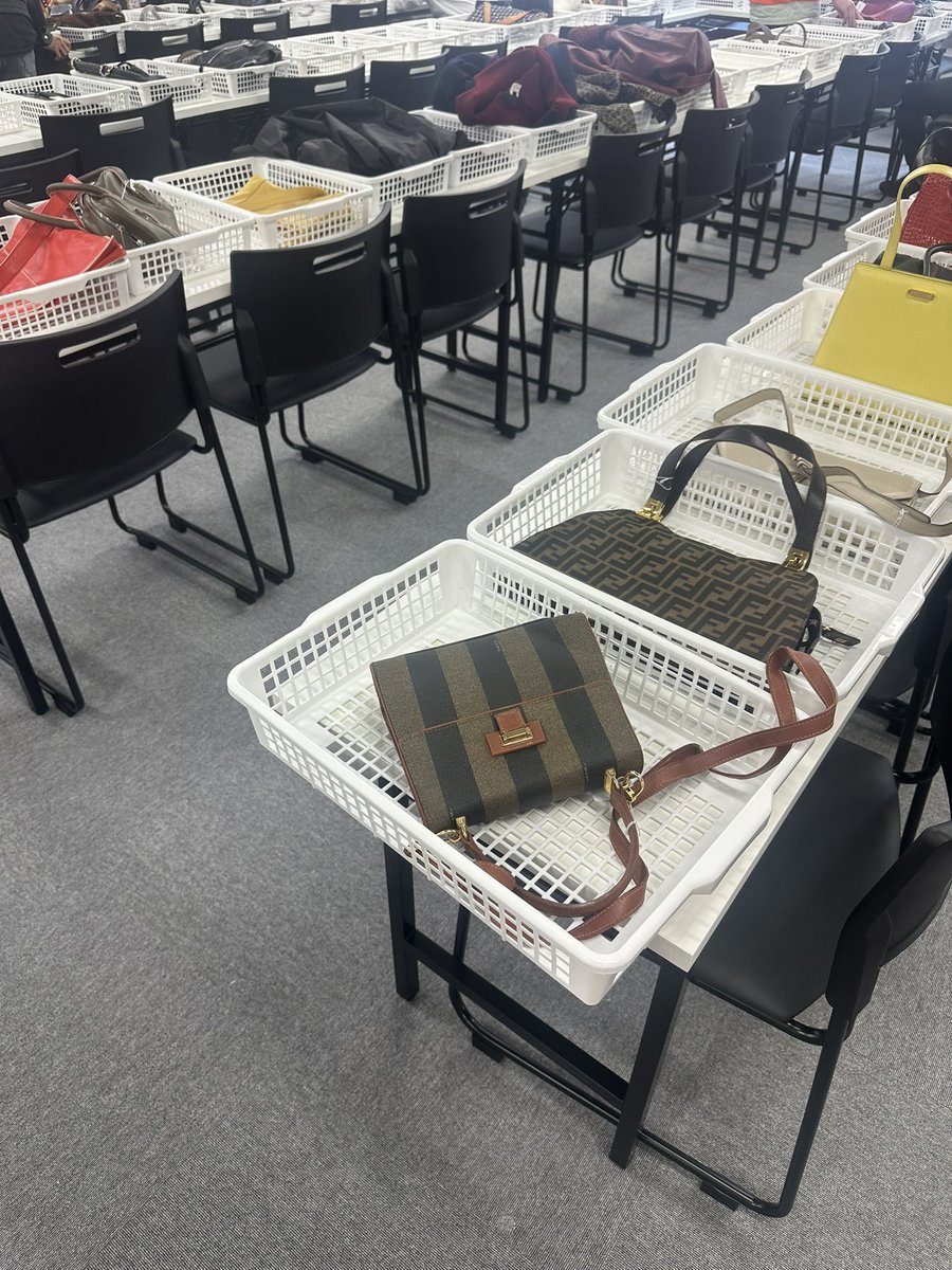 おすず tweet media