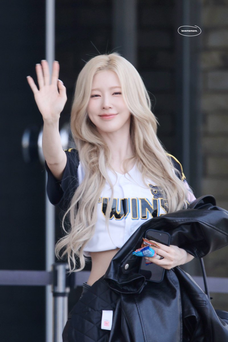 lovememore. tweet media