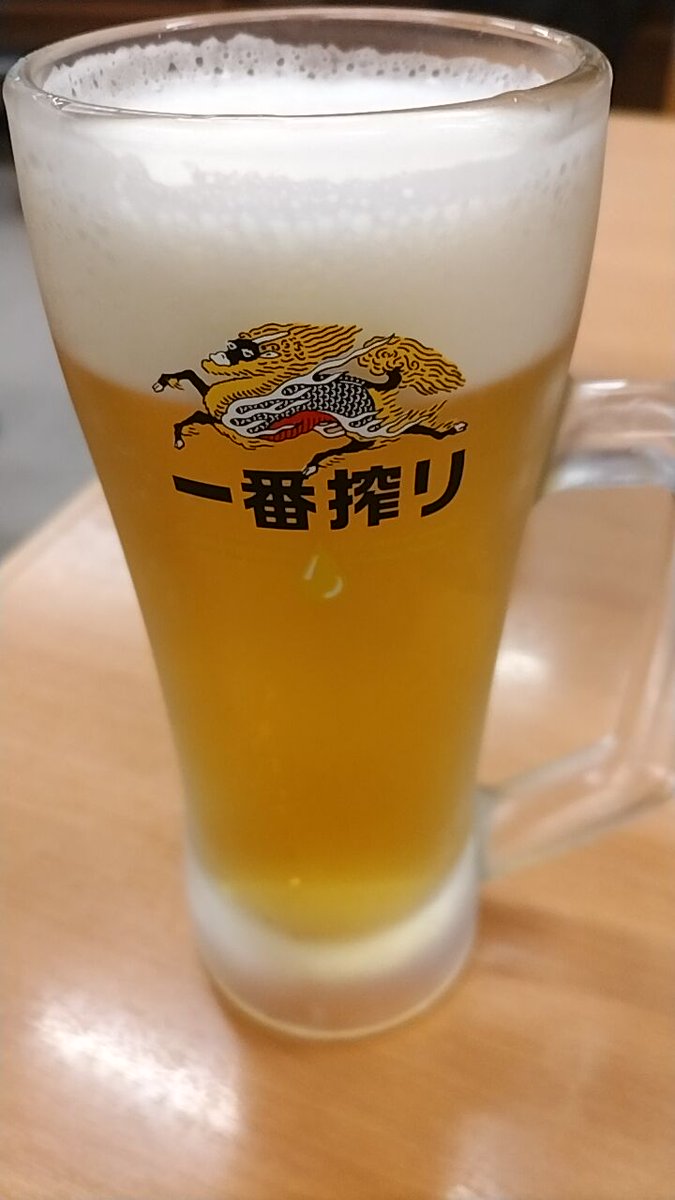 syun_K30's tweet photo. お店で飲むビールはおいしい🍺 https://t.co/CUW7rkn0io