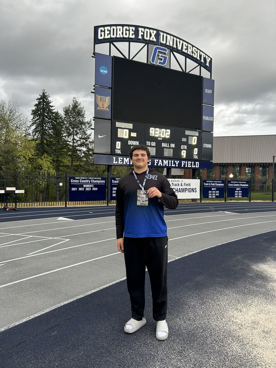 Levi___Pacheco's tweet photo. I had a great junior day visit at George Fox University!!! Thank you @CoachReynoldsT for inviting me!
@ChadBletko 
@skylergosson 
@JordanJ_ 
@AndrewNemec https://t.co/oTViSO77Fw